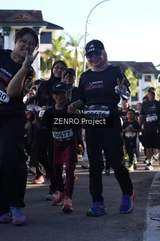 Runner Photo 1683734