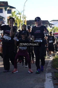 Runner Photo 1683735