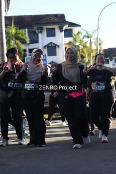 Runner Photo 1683742