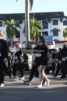 Runner Photo 1683754