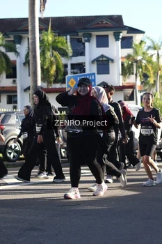 Runner Photo 1683757