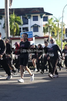 Runner Photo 1683761