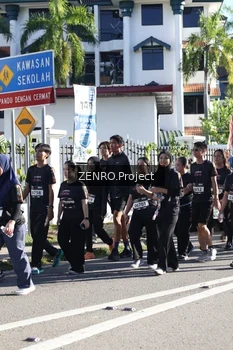 Runner Photo 1683763