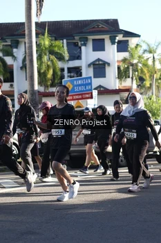 Runner Photo 1683764
