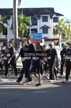 Runner Photo 1683767