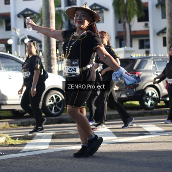 Runner Photo 1683783