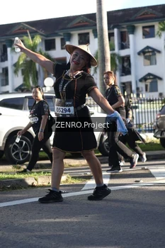Runner Photo 1683792