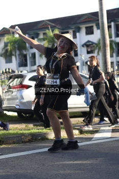 Runner Photo 1683797