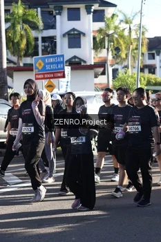 Runner Photo 1683801