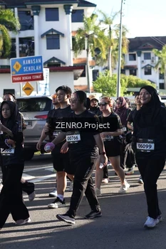 Runner Photo 1683802