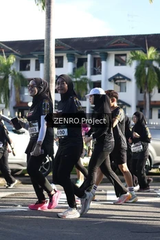 Runner Photo 1683816