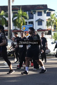 Runner Photo 1683821