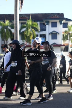 Runner Photo 1683823
