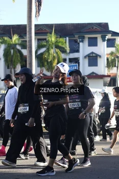Runner Photo 1683824