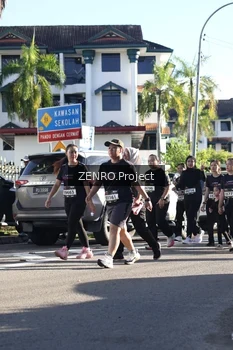 Runner Photo 1683832