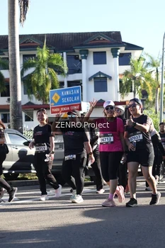 Runner Photo 1683837