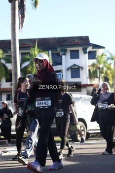 Runner Photo 1683844