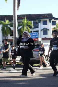 Runner Photo 1683845
