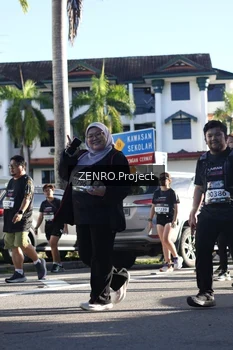 Runner Photo 1683846
