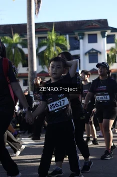 Runner Photo 1683877