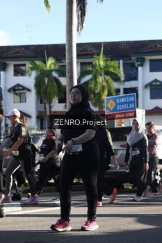 Runner Photo 1683879