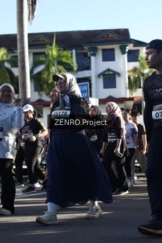 Runner Photo 1683886