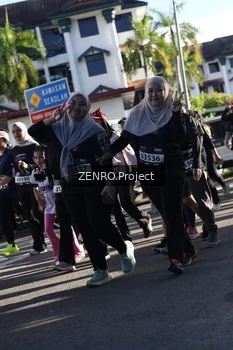 Runner Photo 1683899