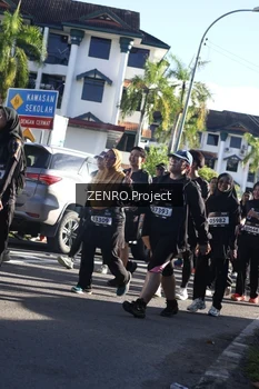 Runner Photo 1683903