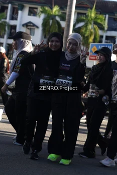 Runner Photo 1683954