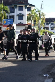 Runner Photo 1683971