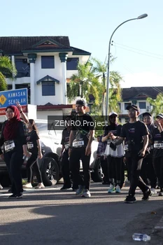 Runner Photo 1683986