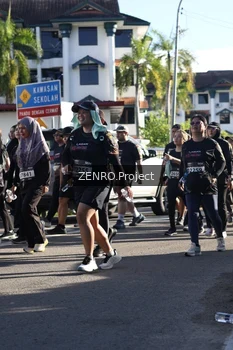 Runner Photo 1684023