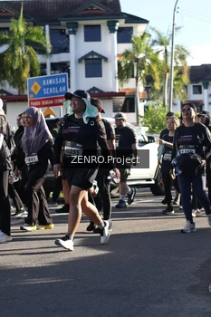 Runner Photo 1684024