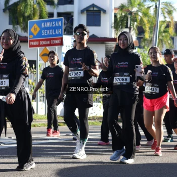Runner Photo 1684212