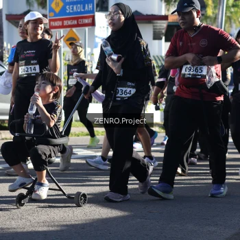 Runner Photo 1684242