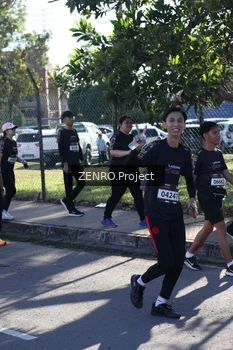 Runner Photo 1684250