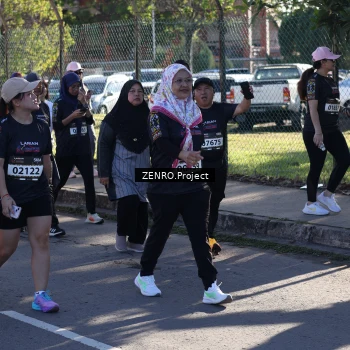 Runner Photo 1684264