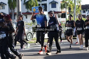 Runner Photo 1684296