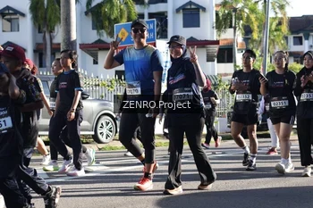 Runner Photo 1684301