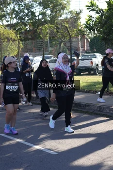 Runner Photo 1684314