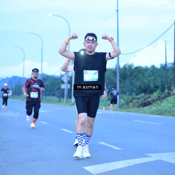Runner Photo 1684339