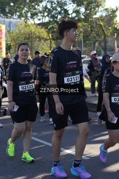 Runner Photo 1684341