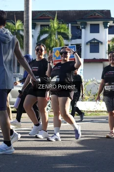 Runner Photo 1684377