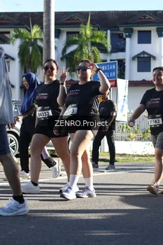 Runner Photo 1684382