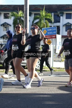 Runner Photo 1684384