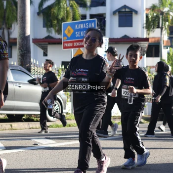 Runner Photo 1684386