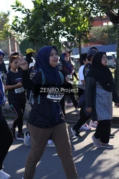 Runner Photo 1684399
