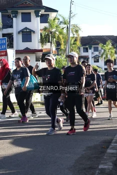 Runner Photo 1684410