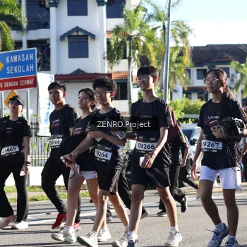Runner Photo 1684418