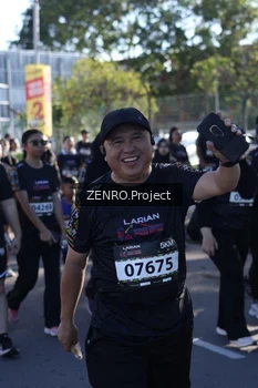 Runner Photo 1684434